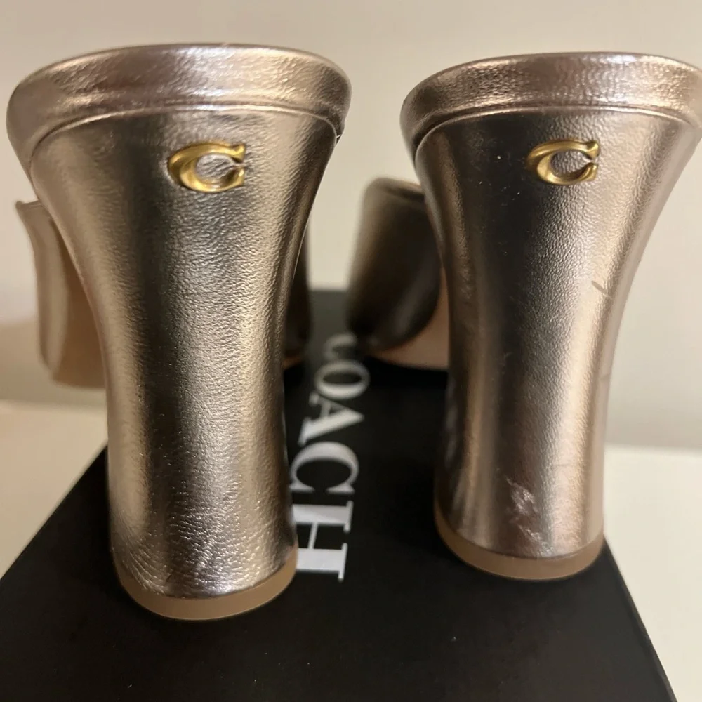 Coach heels - Picture 4 of 7